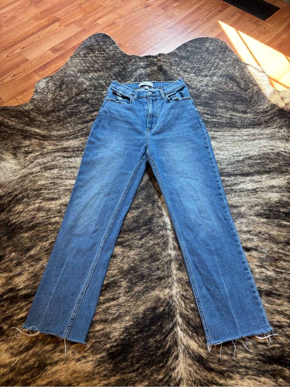 Abercrombie & Fitch Curve Love Ankle Straight Ultra High Rise Jeans, Size 4